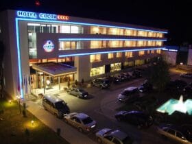 cazarehoteluri.ro cocor spa hotel neptun evadare wellness la 50m de plaja